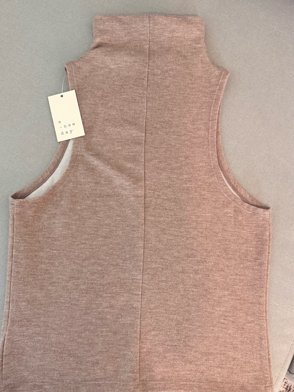 A New Day Mock Neck Sleeveless Top – Ribbed Tank Blouse Size M NWT - Picture 3 of 4